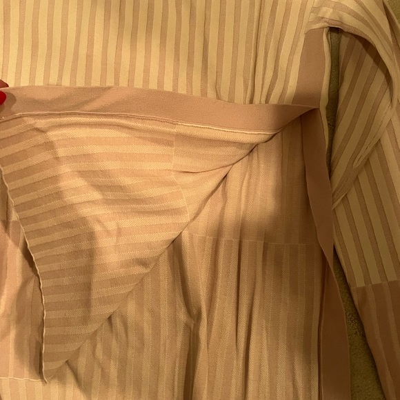 Club Monaco new sweater with tags size small - Picture 5 of 6